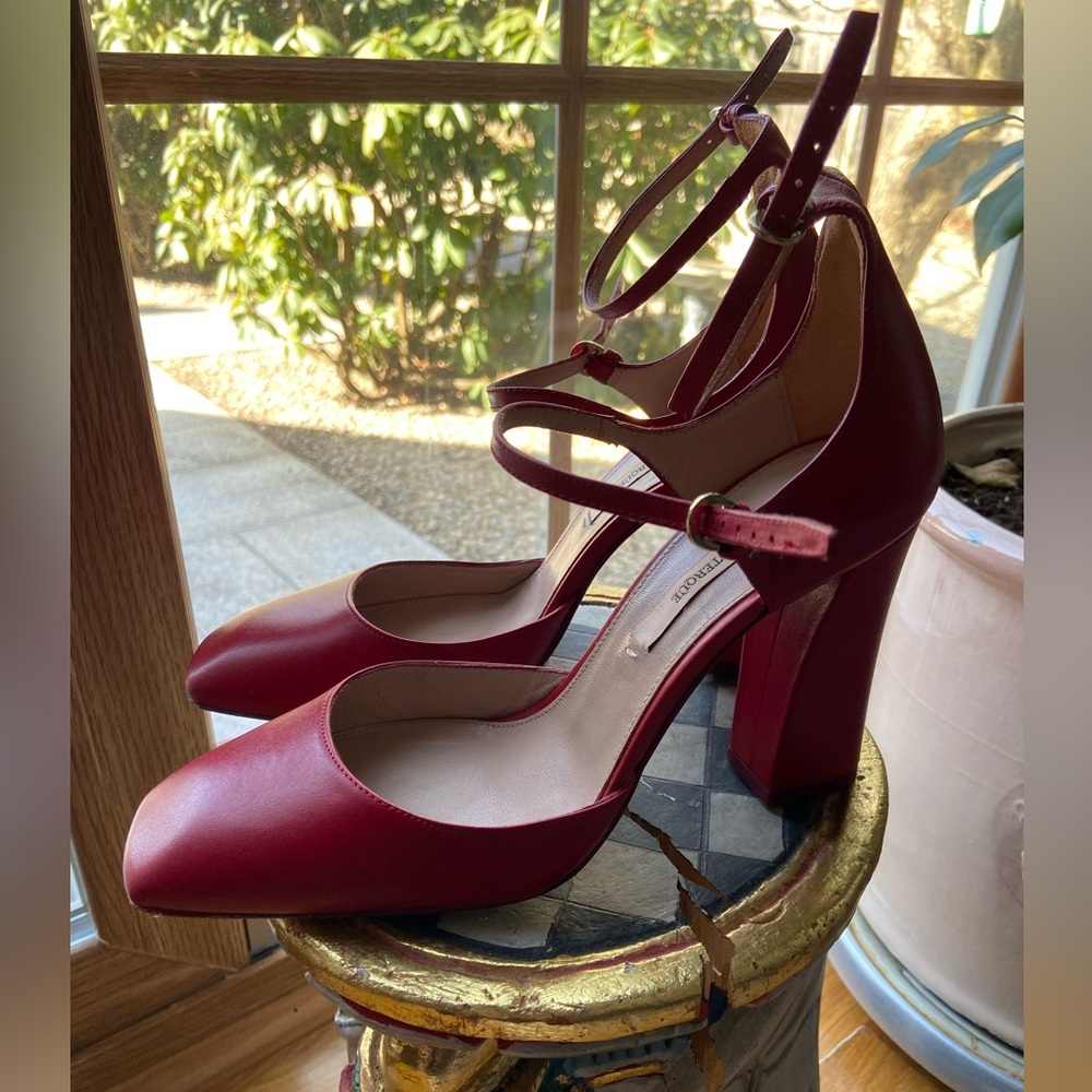 Uterque Pumps